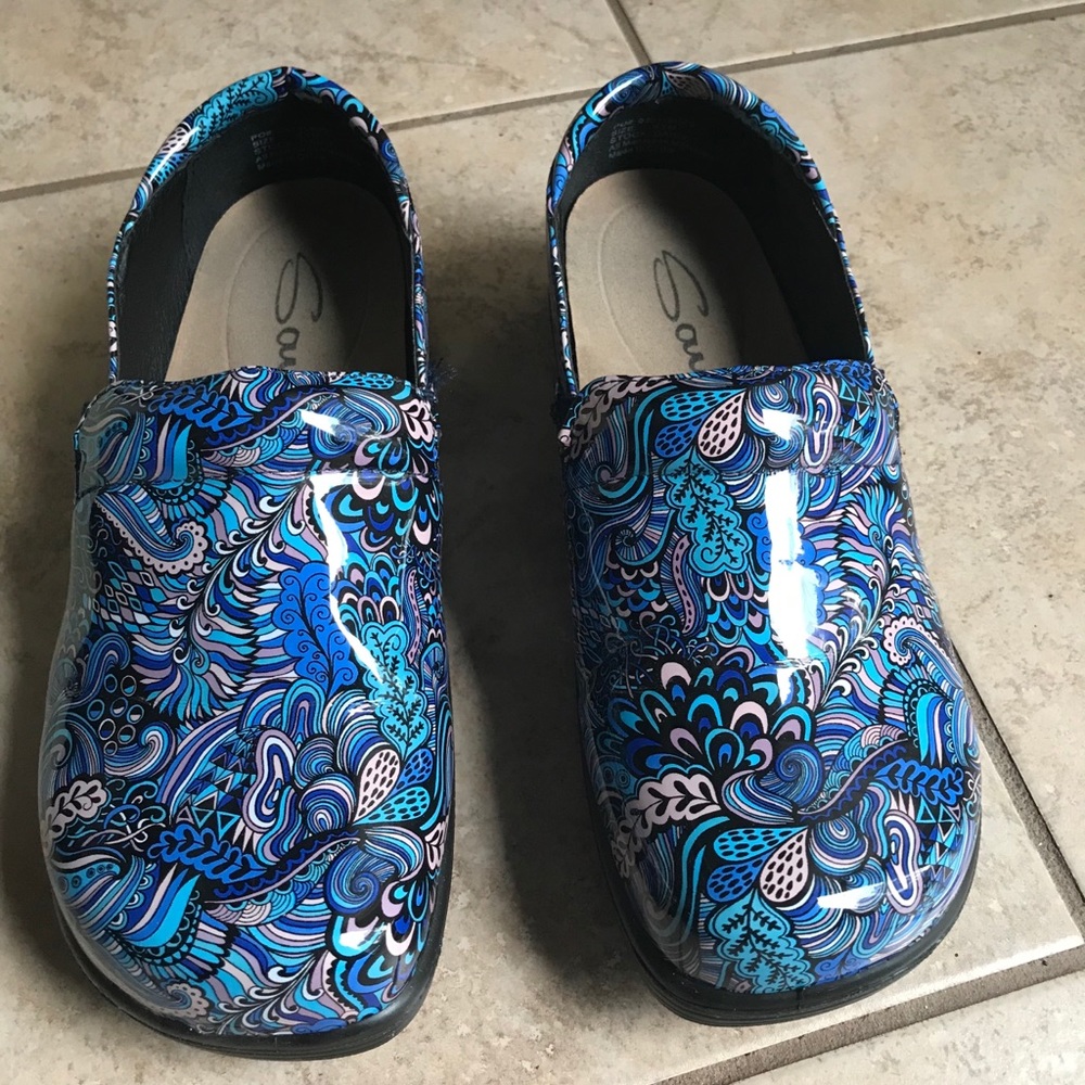 Savvy duck clogs